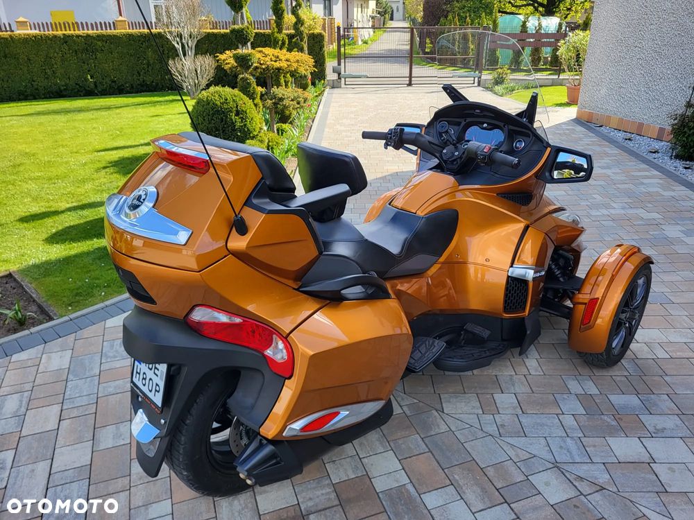 Can-Am Spyder - 6