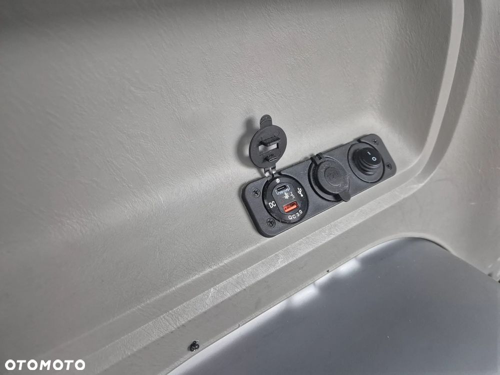 Opel Vivaro - 12