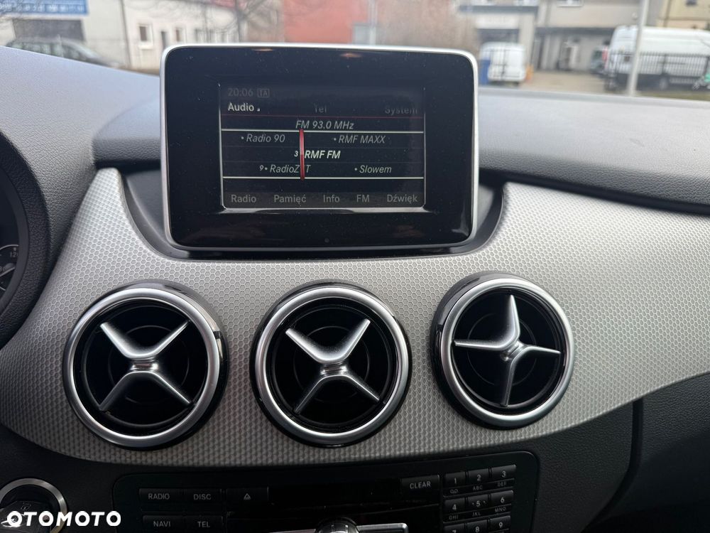 Mercedes-Benz Klasa B - 21