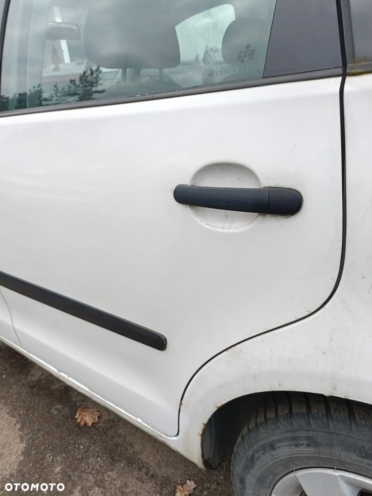 VOLKSWAGEN POLO IV 9N 01-09 LIFT 2009 r. LB9A DRZWI LEWY TYŁ LT BIAŁE * - 5