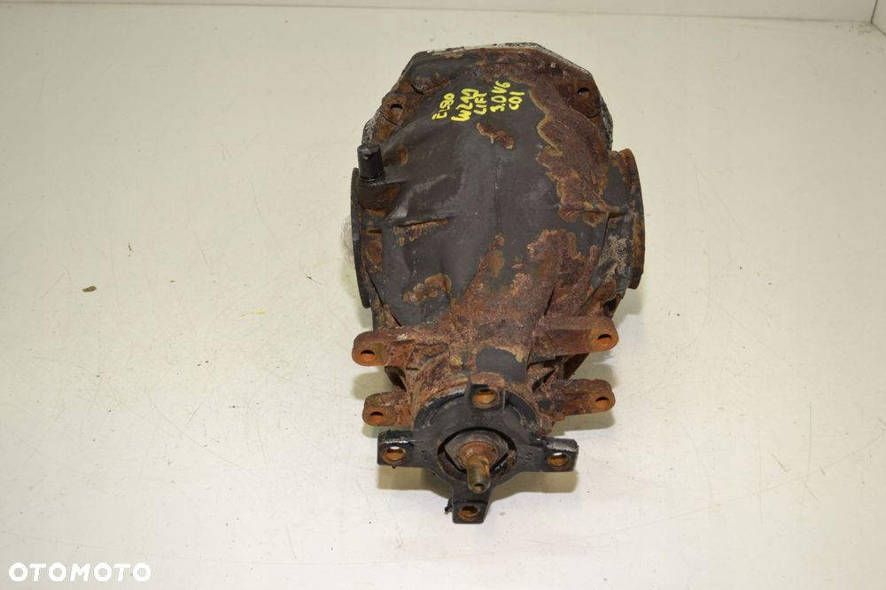 MERCEDES W211 3.0 CDI V6 2.47 DYFER MOST - 4