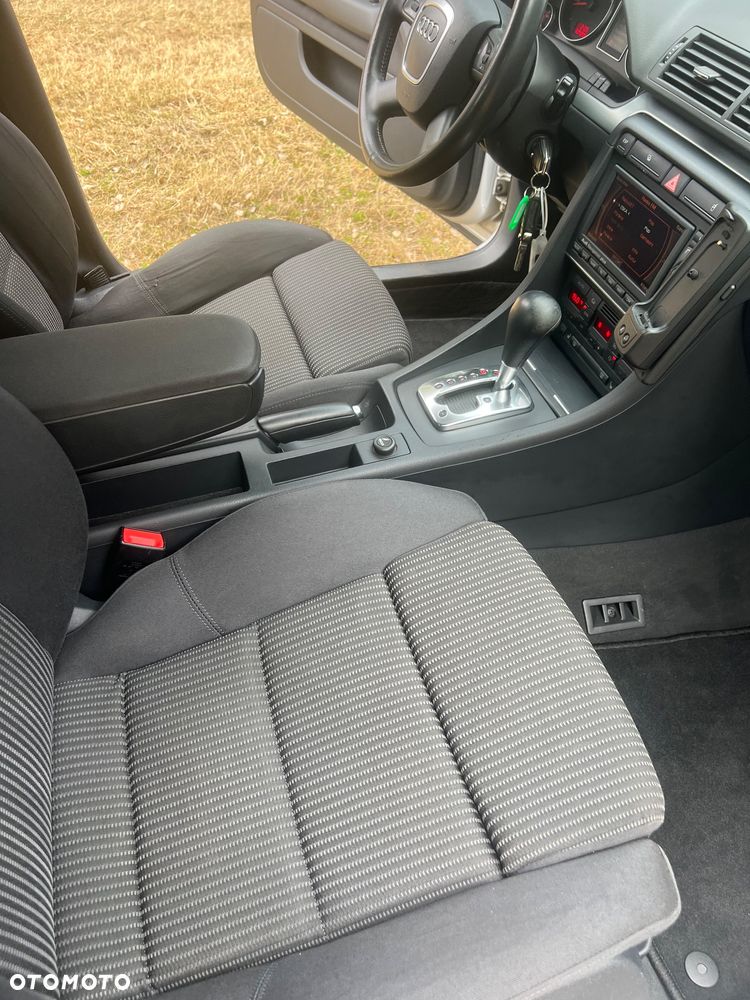 Audi A4 Limousine - 34