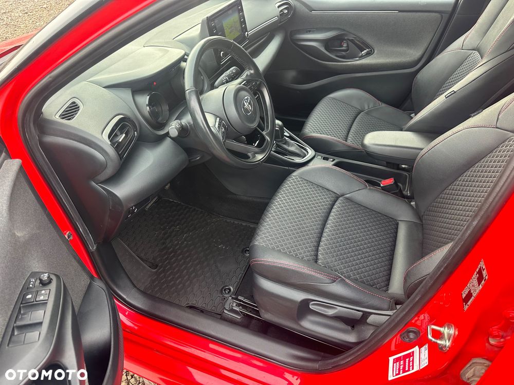 Toyota Yaris Hybrid 1.5 Premiere Edition - 6