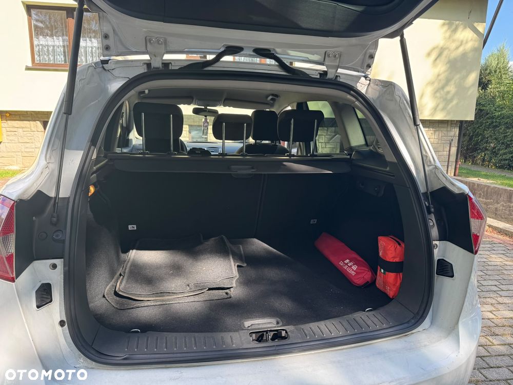 Ford Kuga 2.0 TDCi Titanium FWD - 8