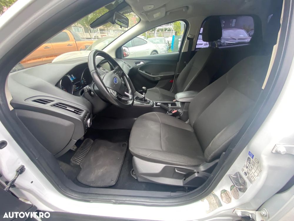 Ford Focus 1.5 TDCi Trend - 13