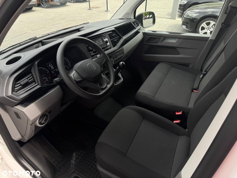 Volkswagen Transporter Kombi L2H1 - 11