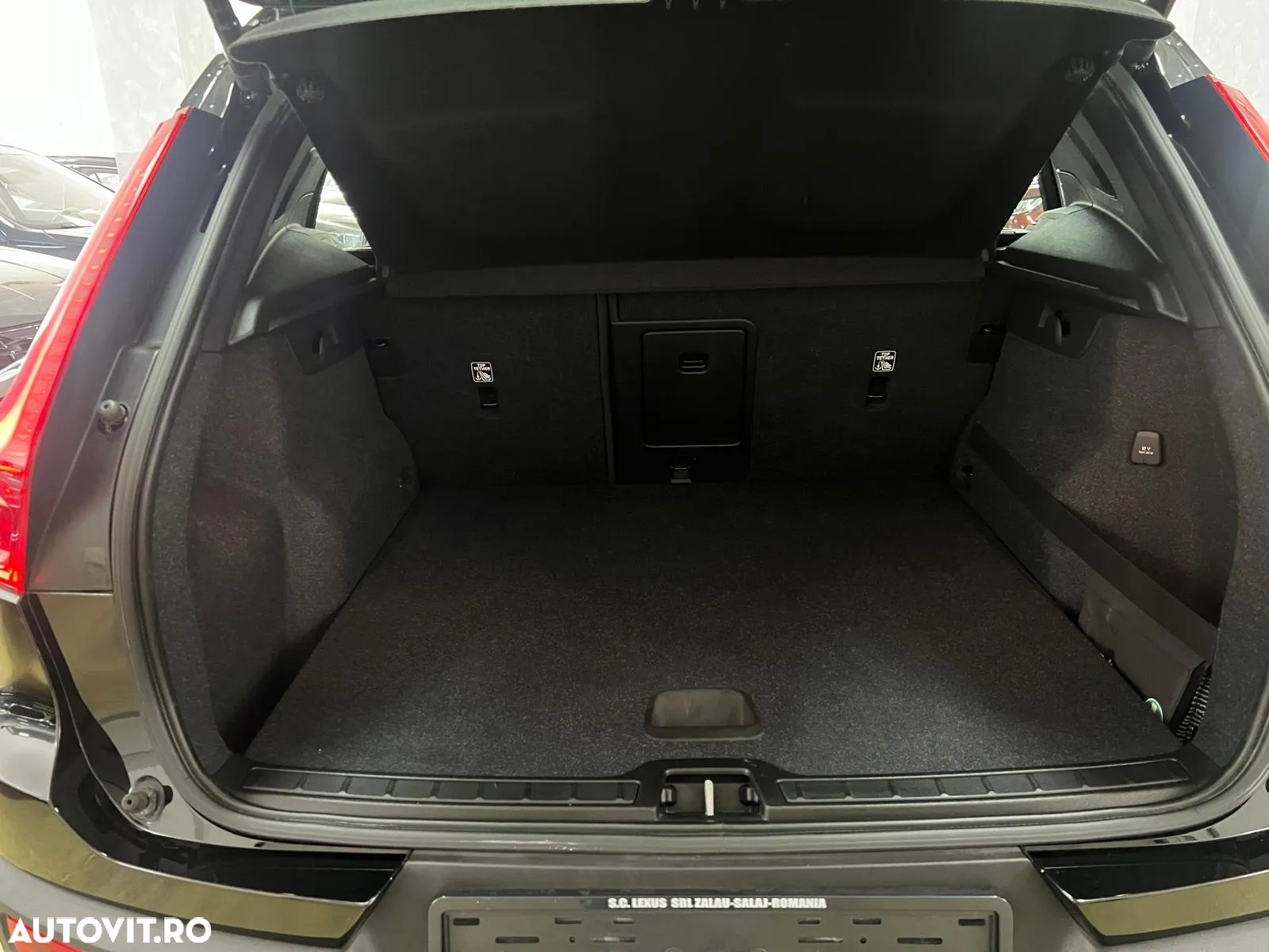Volvo XC 40 D3 AWD Momentum - 20