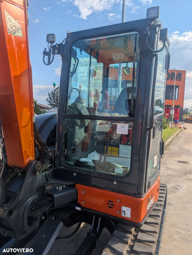 Hitachi ZX48U-6, 2023, 2.662h, CUPLA RAPIDA HIDR+3 CUPE NOI, Lama nivelare, Masa operationala 5t, latime 2m, ad sapare 4m, ridica 2,6t, Aer cond, Antifurt, senile 80% ok, posibil leasing 4 ani, PROMOTIE 39.500 EUR+Tva - 22