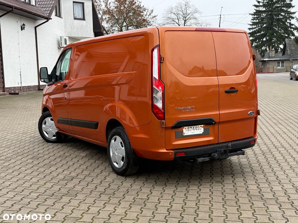 Ford TRANSIT CUSTOM - 12