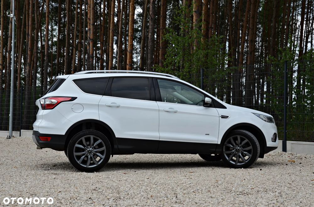 Ford Kuga 2.0 TDCi AWD Titanium - 25