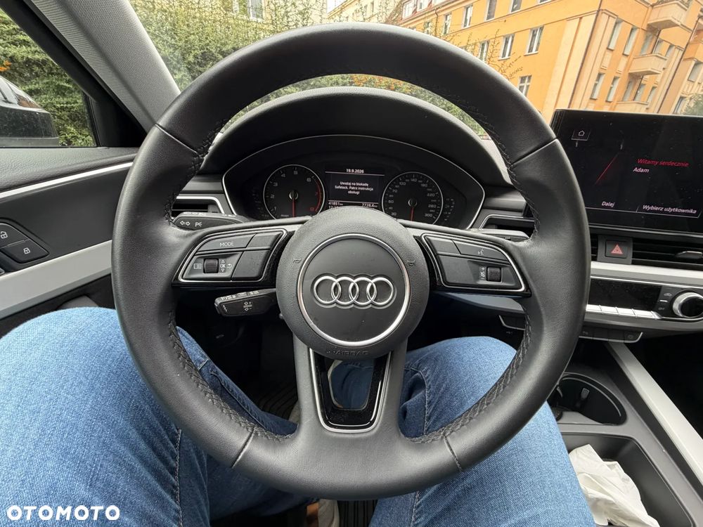 Audi A4 Limousine 35 TFSI mHEV S tronic - 14