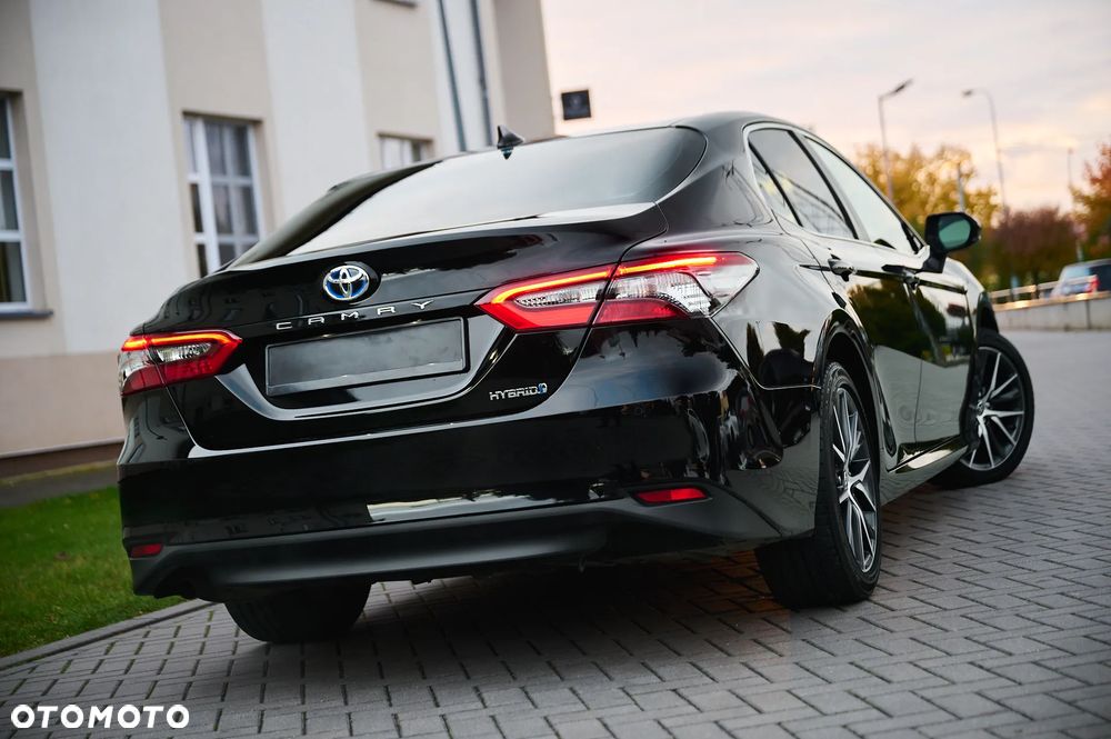 Toyota Camry 2.5 Hybrid Executive CVT - 25