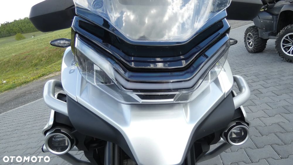 CFMoto 800MT Touring - 12