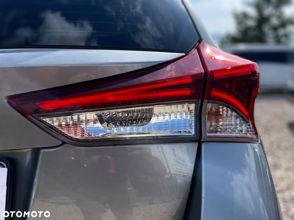 Toyota Auris - 36