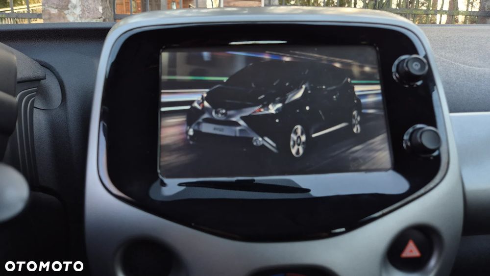 Toyota Aygo x-play - 22