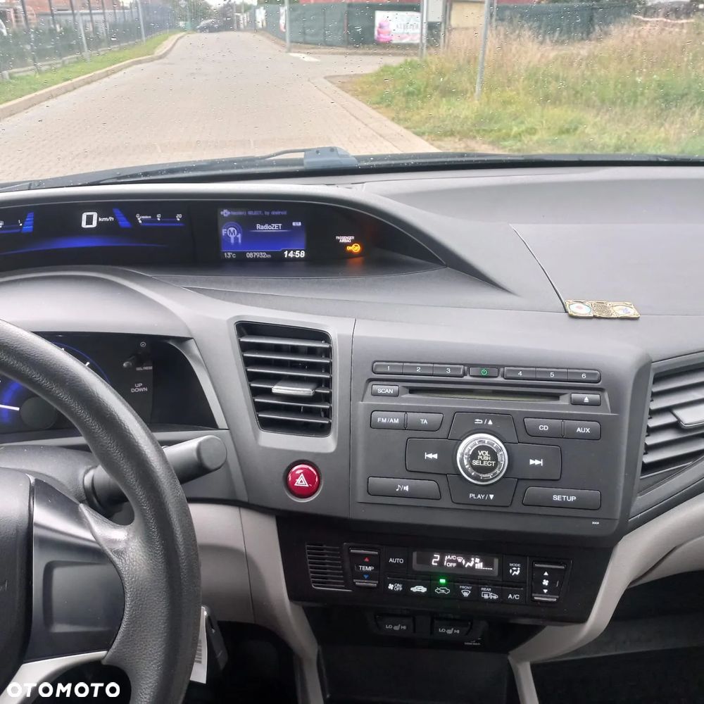 Honda Civic 1.8 i-VTEC Comfort - 11