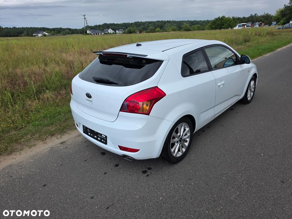Kia ProCeed 2.0 CRDi EX - 4