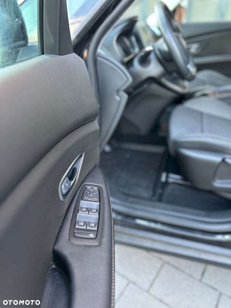 Renault Grand Scenic - 26