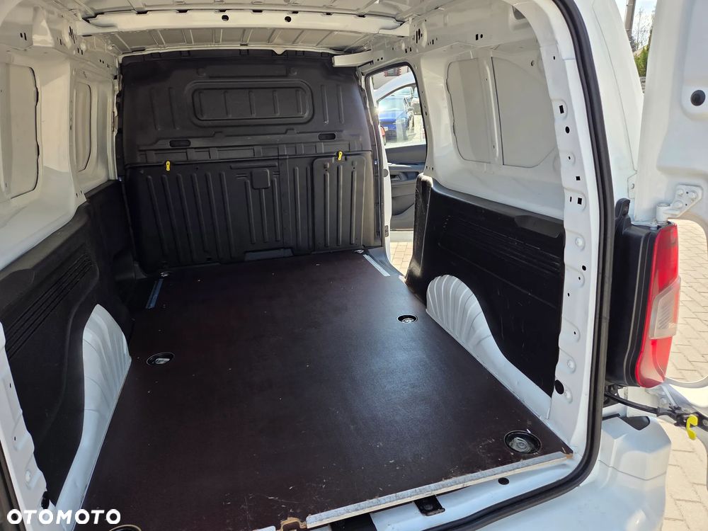 Opel Combo XL 1.5 CDTI Enjoy S&S - 23