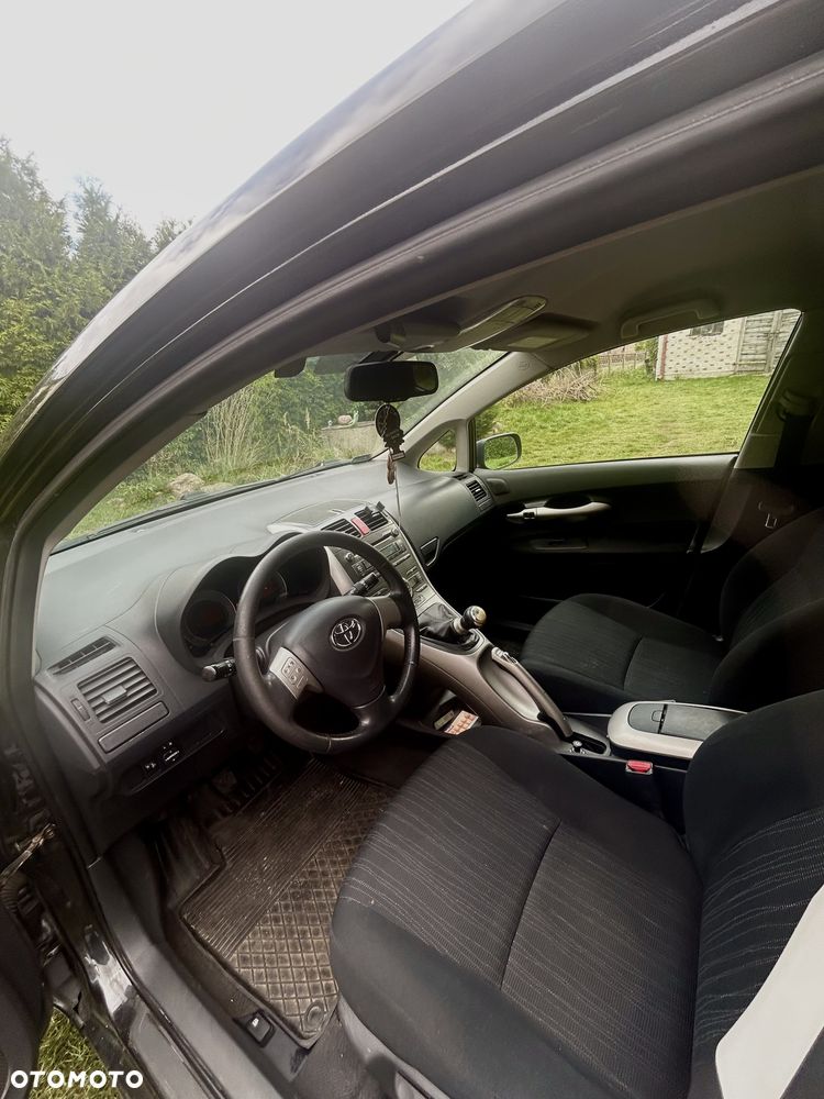 Toyota Auris 1.4 D-4D Luna - 8