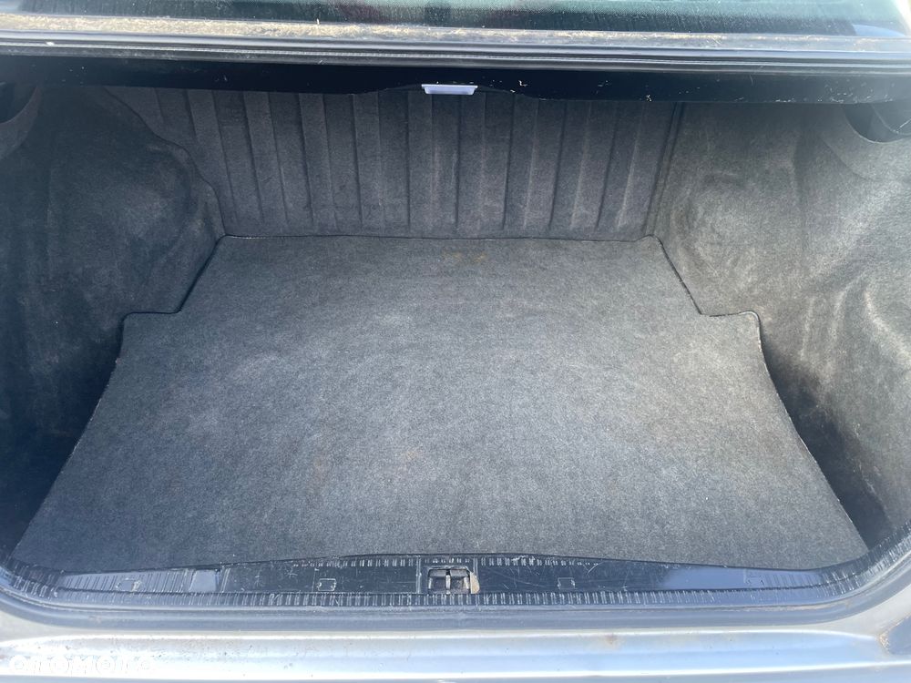 Mercedes-Benz W124 (1984-1993) - 19