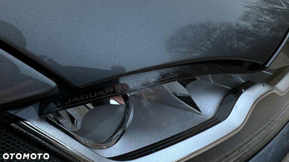 Jaguar F-Pace D200 AWD R-Dynamic HSE 90th Anniversary Edition - 22