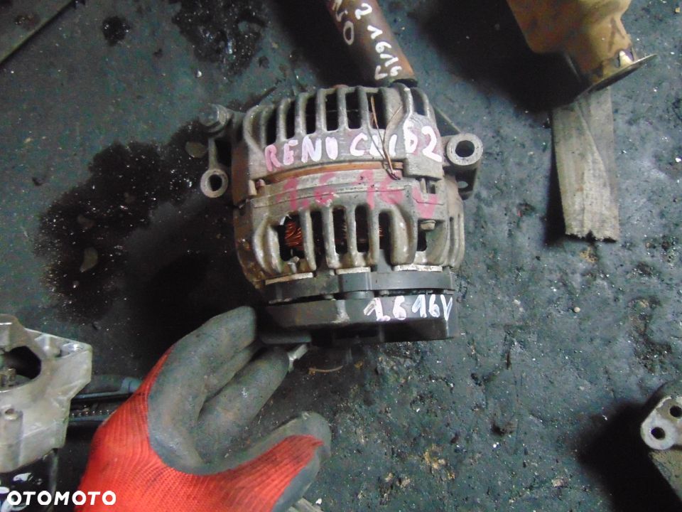 Alternator Reanult Clio 2 1,6 16 v - 1