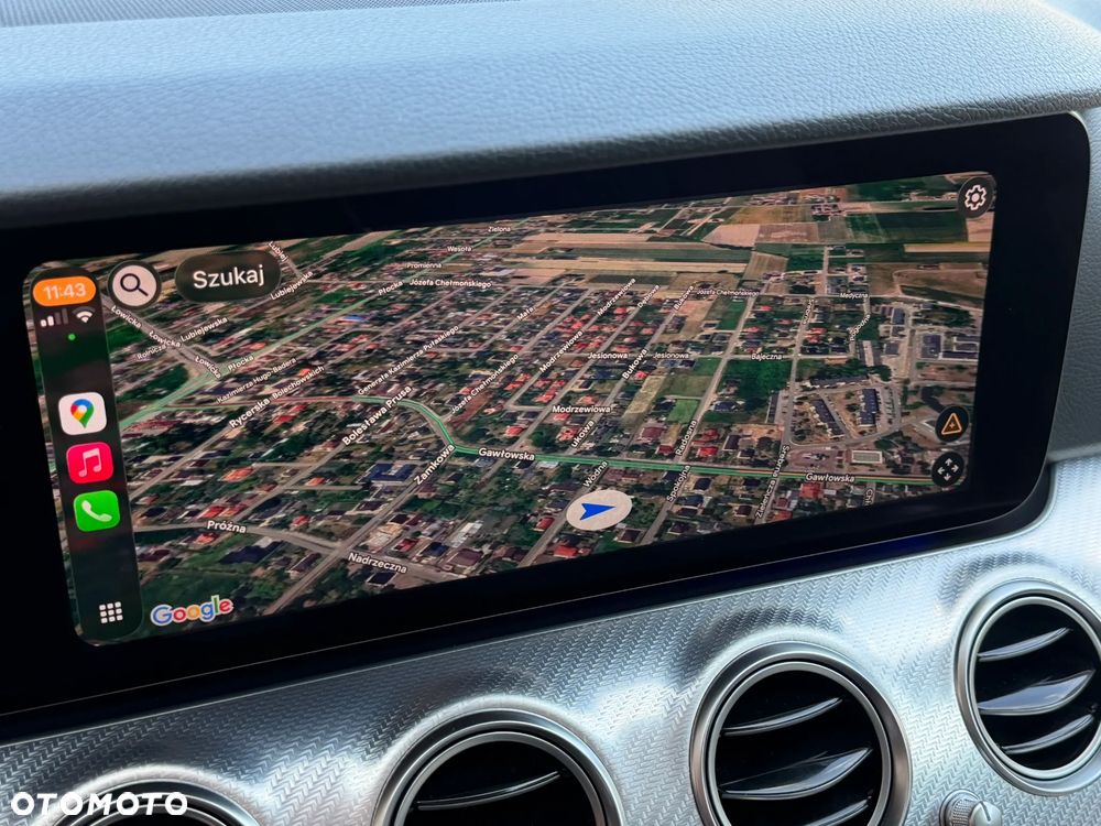 Mercedes-Benz Klasa E 220 d 4-Matic 9G-TRONIC - 22