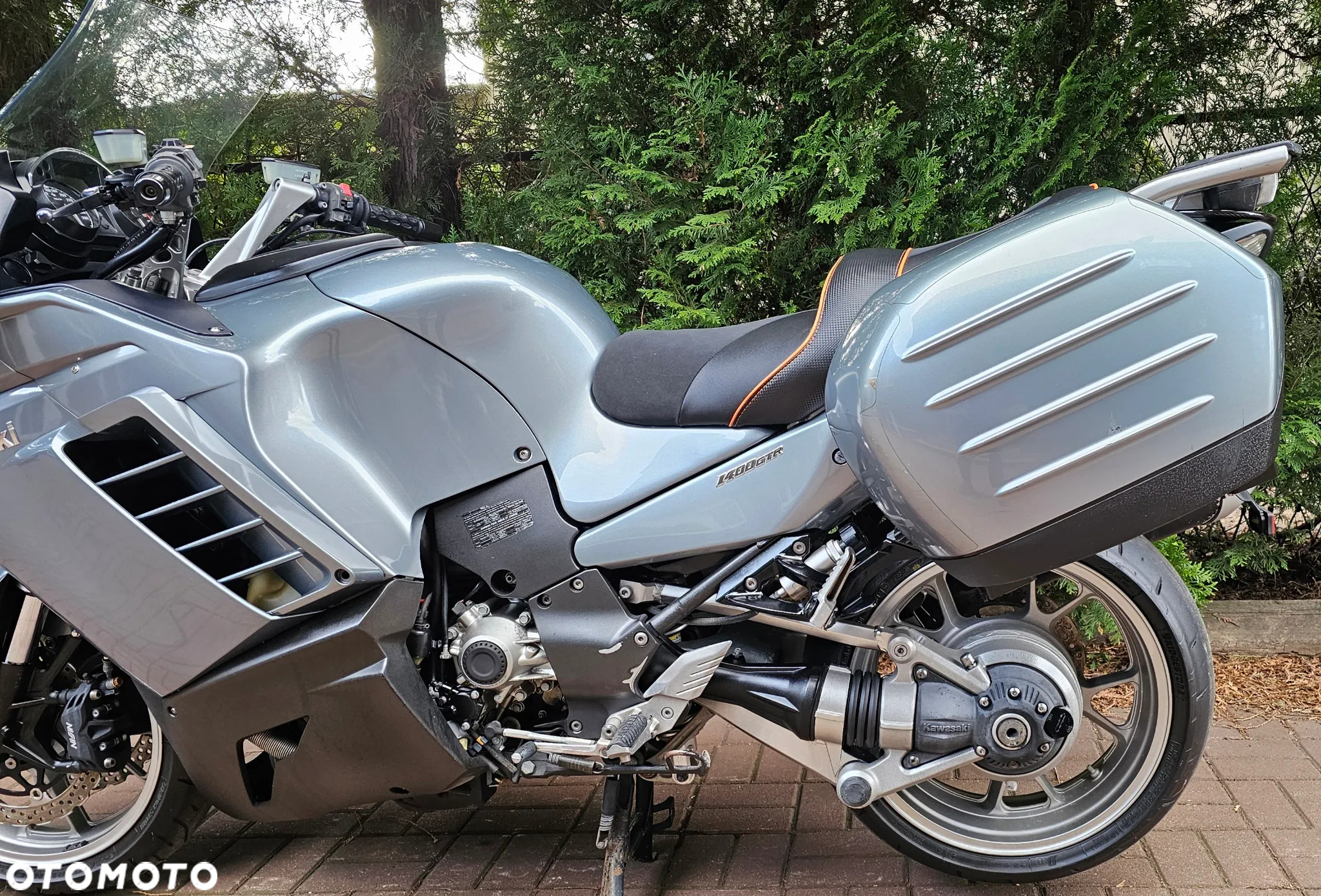 Kawasaki GTR - 20