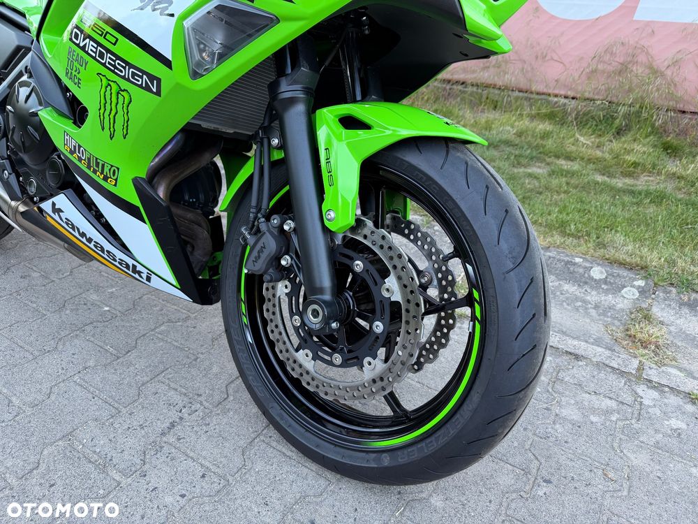 Kawasaki Ninja - 23