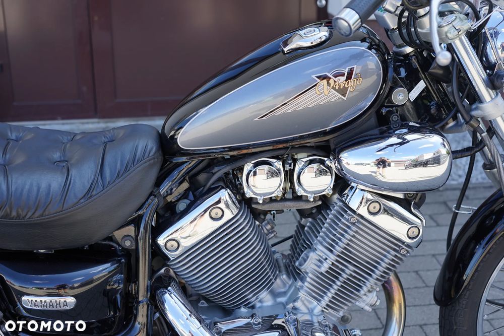 Yamaha XV - 11