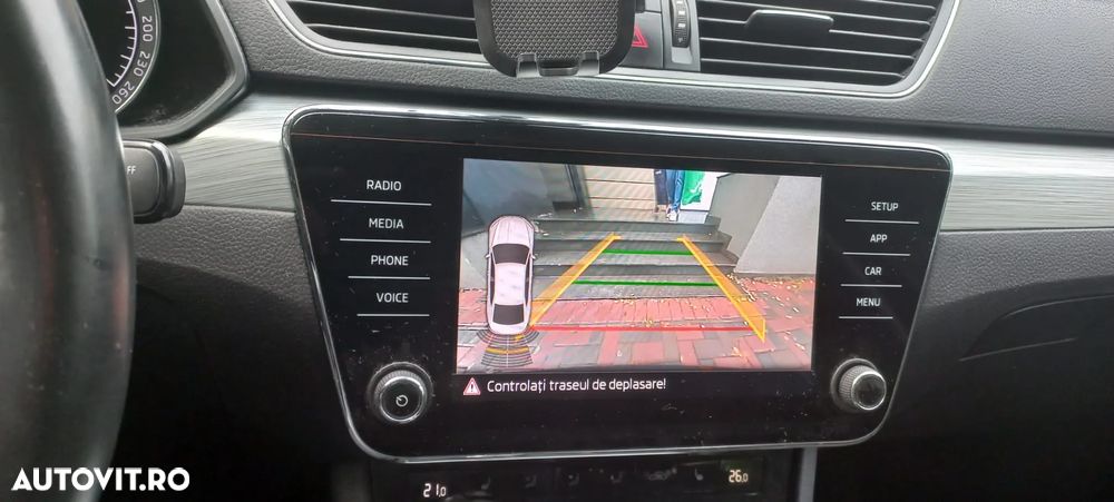 Skoda Superb 2.0 TDI AMBITION - 9