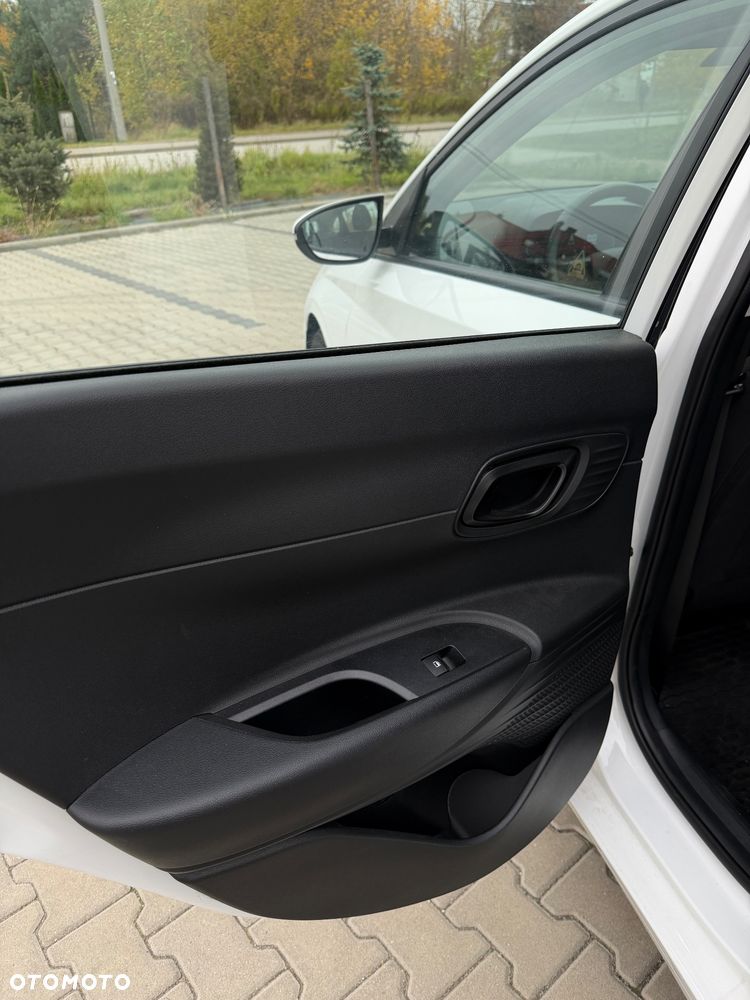Hyundai i20 1.2 Modern - 33