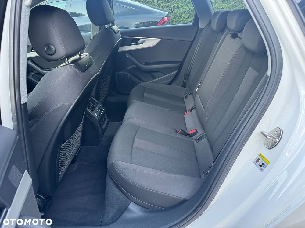 Audi A4 Avant 40 TFSI mHEV Quattro Advanced S tronic - 17