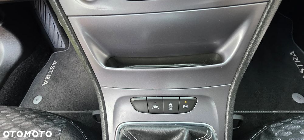 Opel Astra 1.4 Turbo Edition - 19