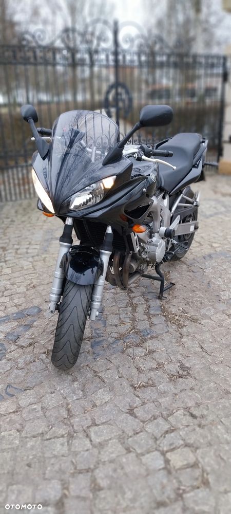 Yamaha FZ6 - 1