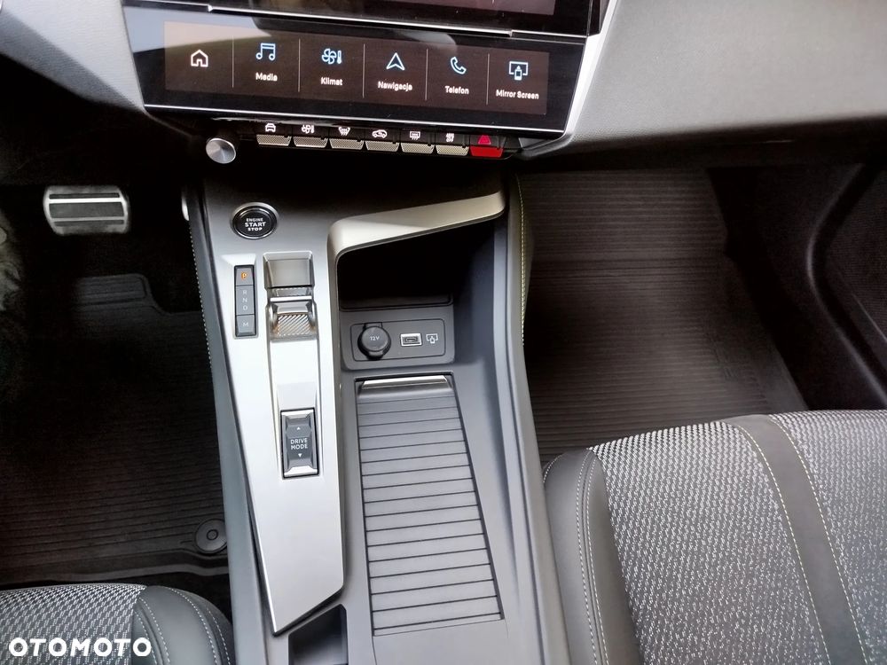 Peugeot 308 1.2 mHEV GT S&S e-DCS6 - 24