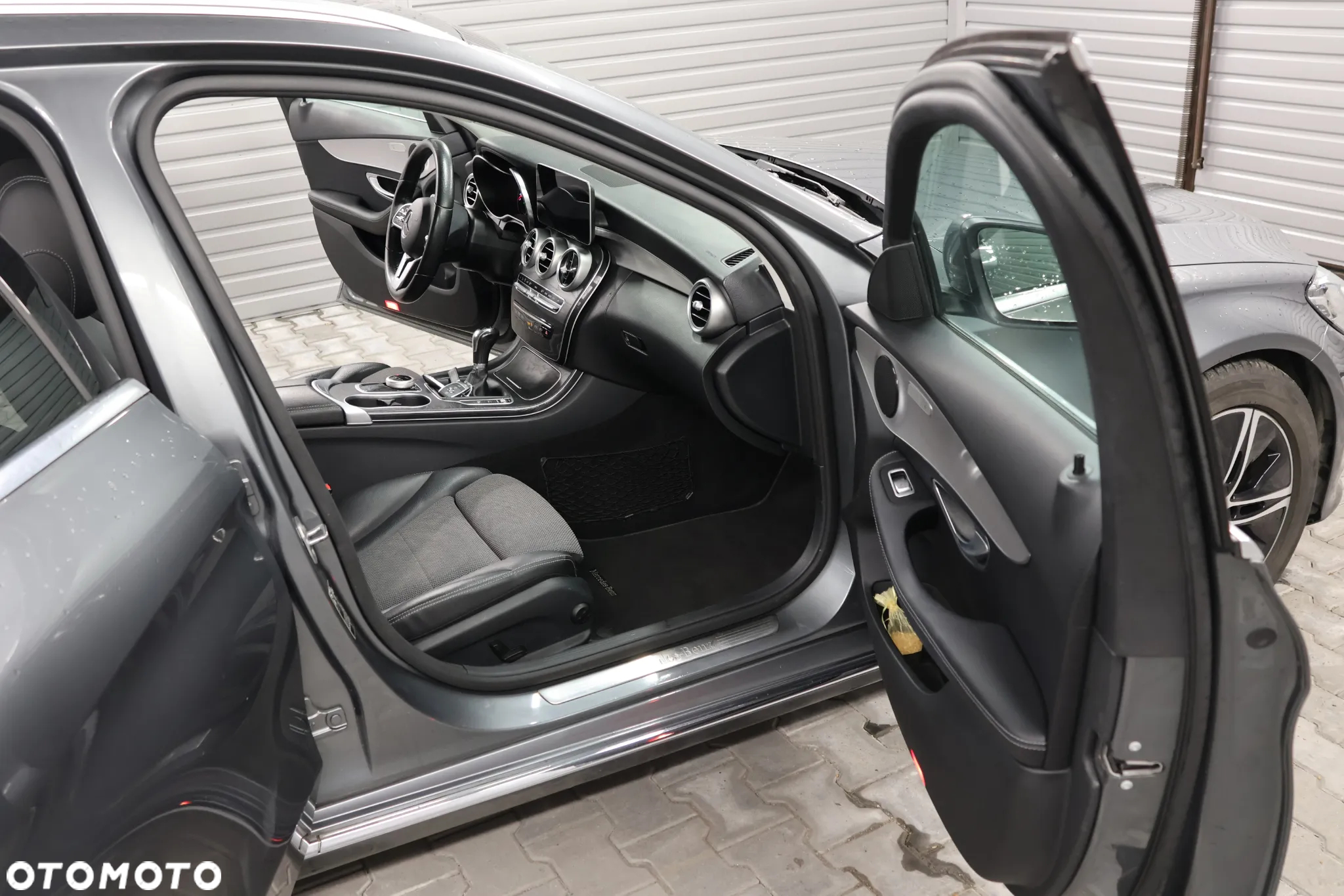 Mercedes-Benz Klasa C 200 d T Avantgarde - 11