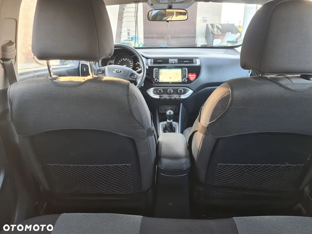 Kia Rio 1.2 Business Line - 12