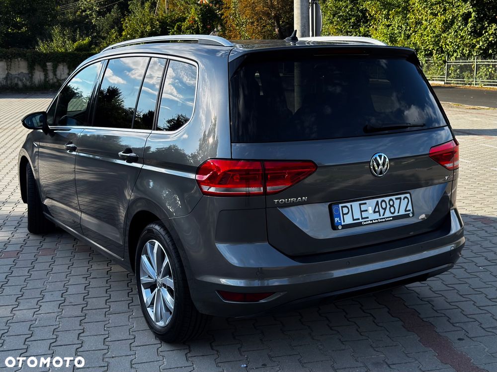 Volkswagen Touran 1.6 TDI SCR (BlueMotion Technology) DSG Comfortline - 4
