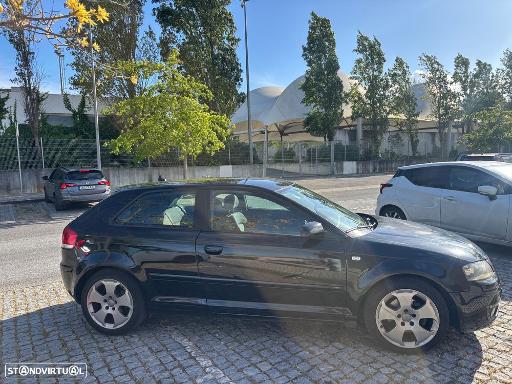 Audi A3 2.0 TDI DPF Ambiente - 4