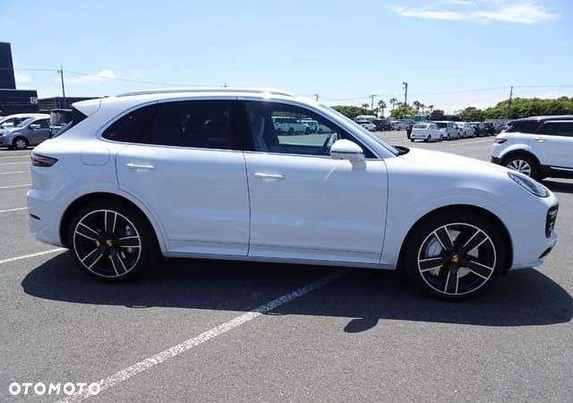 Porsche Cayenne - 8