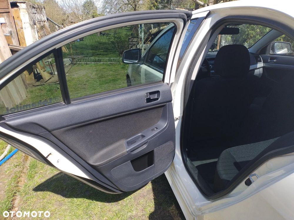 Mitsubishi Lancer 1.6 ClearTec Inform - 22