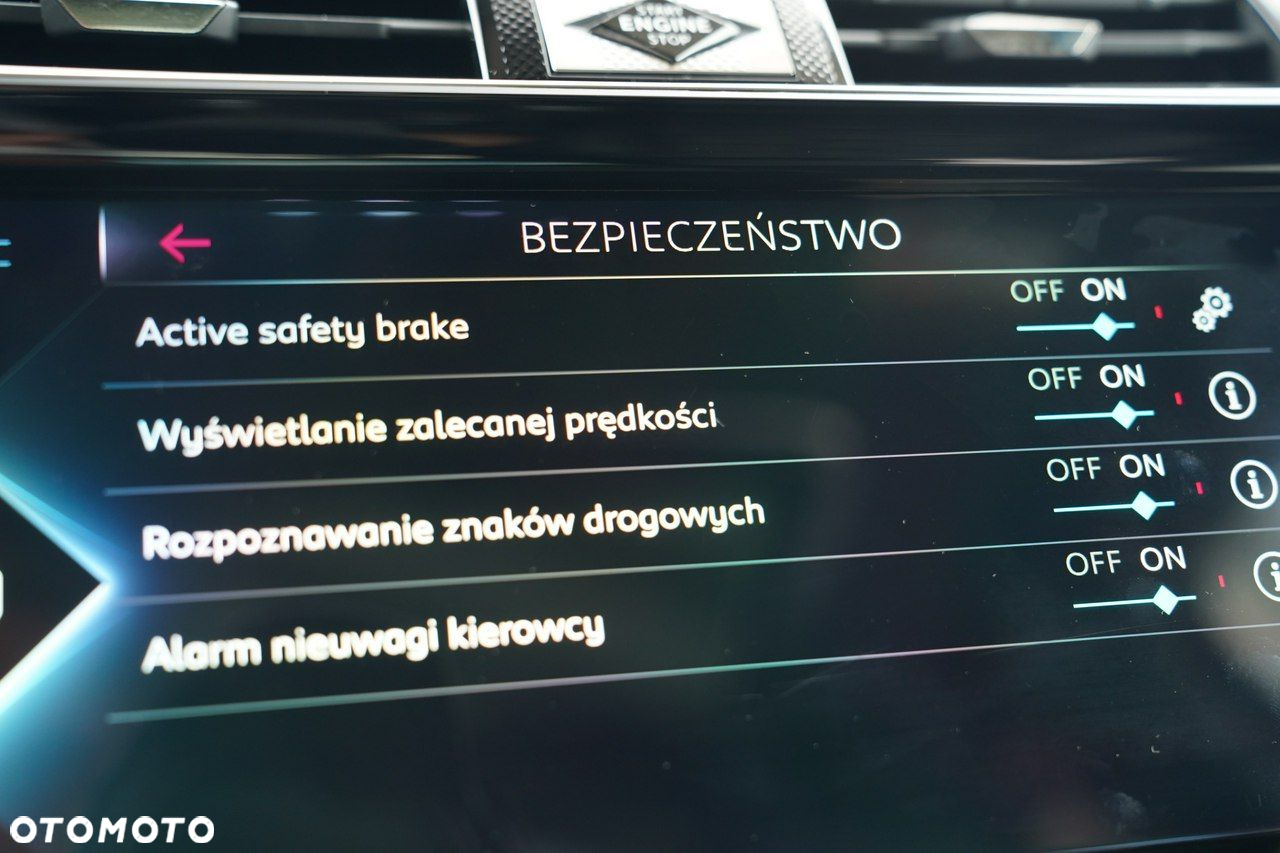 DS Automobiles DS 7 Crossback - 36