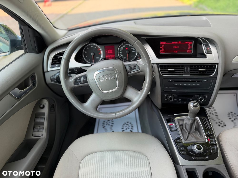 Audi A4 Limousine - 19