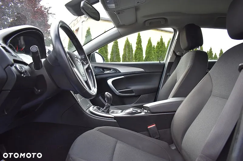 Opel Insignia 1.4 T Cosmo S&S - 10