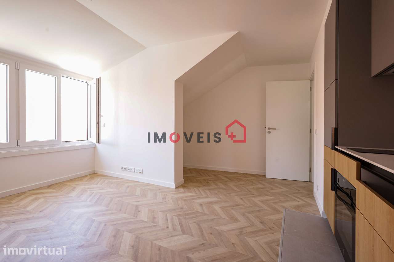 Apartamento T1, com parqueamento, no centro de Leiria - Grande imagem: 2/10