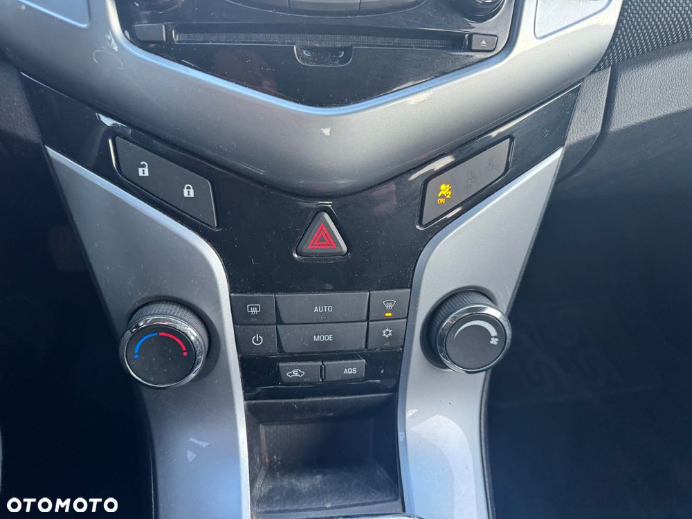 Chevrolet Cruze 1.7 D LT+ Premium - 13