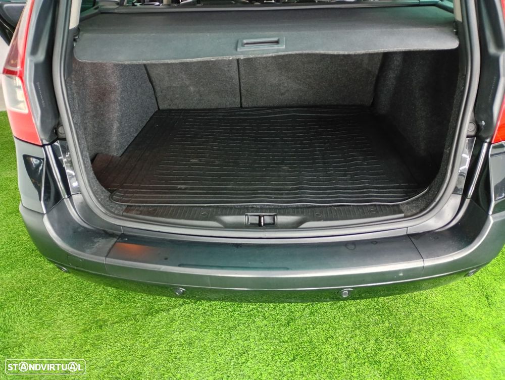 Renault Mégane Break 1.5 dCi Privilège Luxe - 32