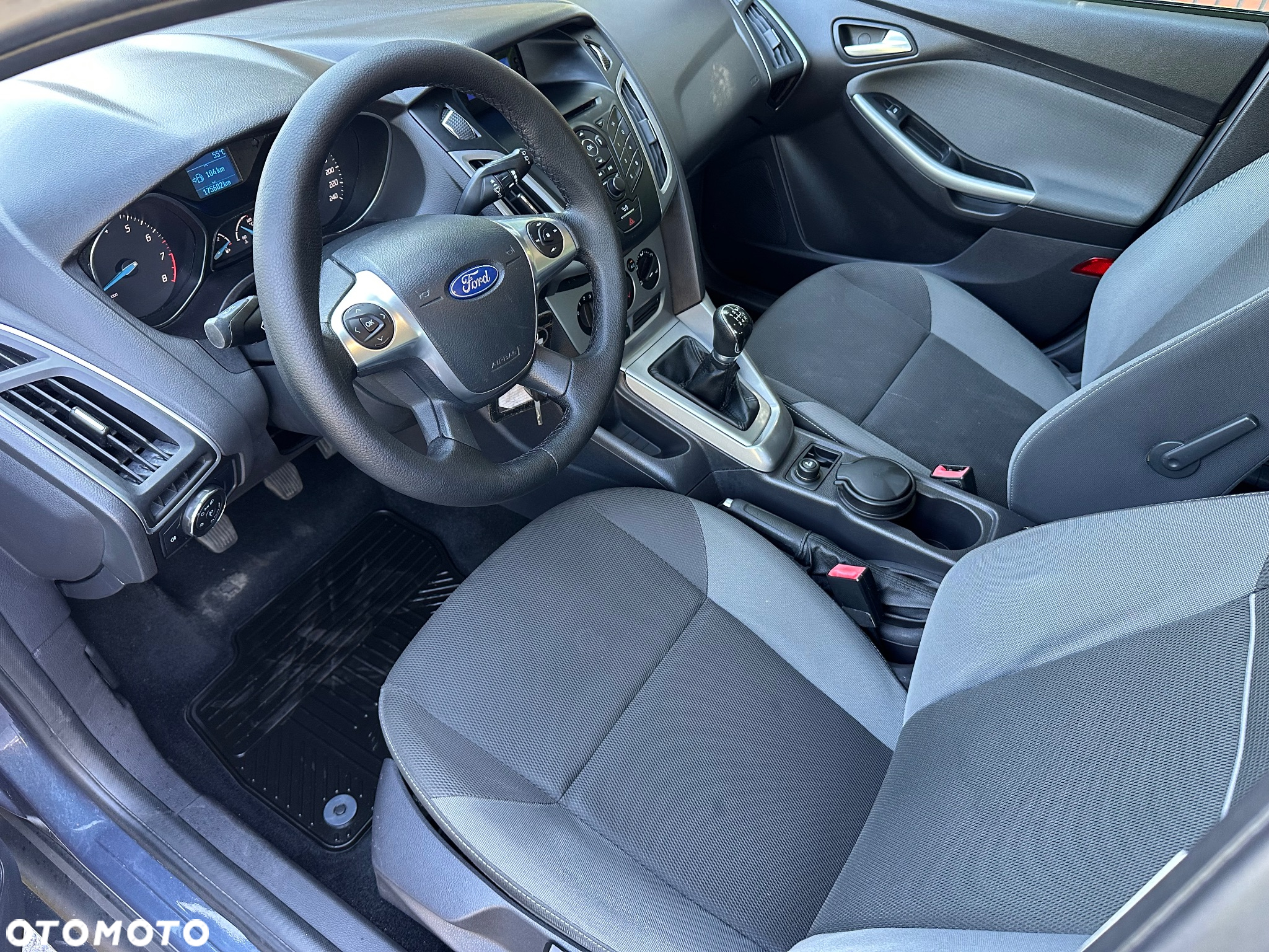 Ford Focus 1.6 SYNC Edition - 31